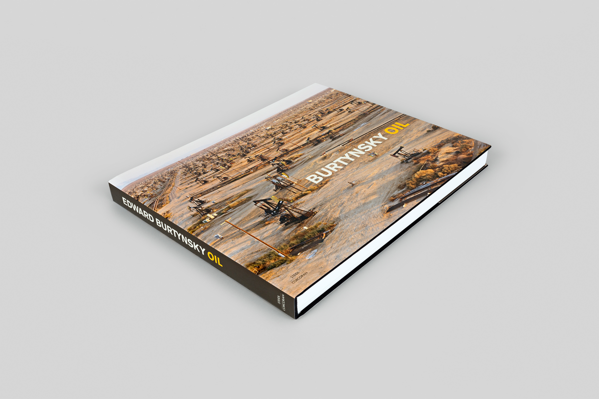 Publication: Edward Burtynsky, Oil